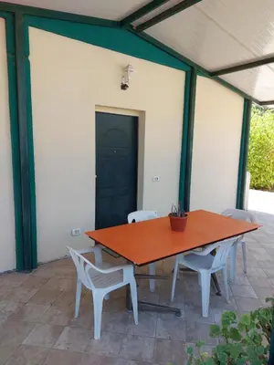Patio o area all'aperto di Pili Estate Dependanc - Casa Vacanze