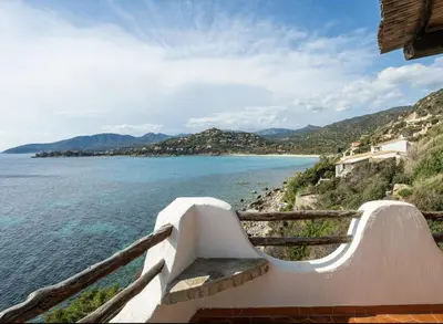 Paesaggio naturale nelle vicinanze della villa
