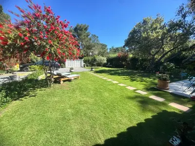 Giardino di Villa Maya with Garden 1000m to 300m from the sea in PULA