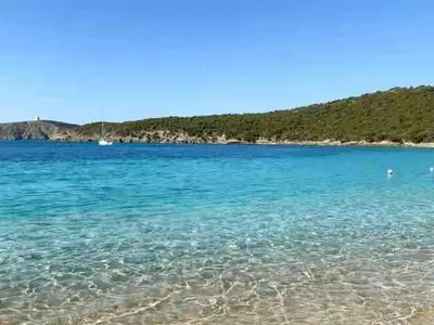 Paesaggio naturale nelle vicinanze della villa