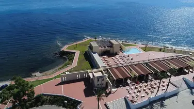 Vista generica sul mare o vista sul mare dall'interno dell'appartamento