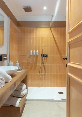 Bagno di Hotel Cala Caterina - Relaxing Escape