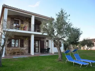 Giardino di Apartment Wohnung Mirto by Interhome