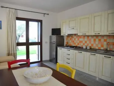 Cucina o angolo cottura di Apartment Wohnung Mirto by Interhome