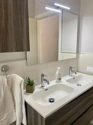 Bagno di Stefy House - Apartment in Cagliari- super Balcony