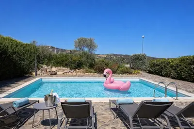 Piscina di Villa Bea - Private Pool, Peaceful Escape in Domus de Maria, Near Chia Beach o nelle vicinanze