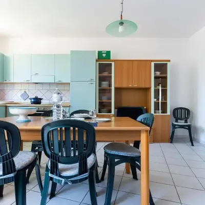 GuestHost - Cozy Flat with Terrace by the Sea