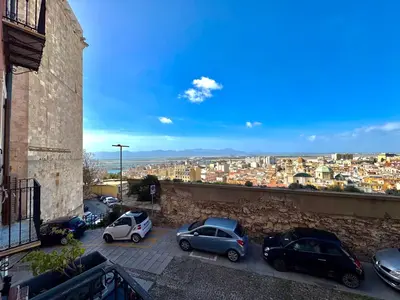 Vista generica su Cagliari o vista sulla città dall'interno dell'appartamento