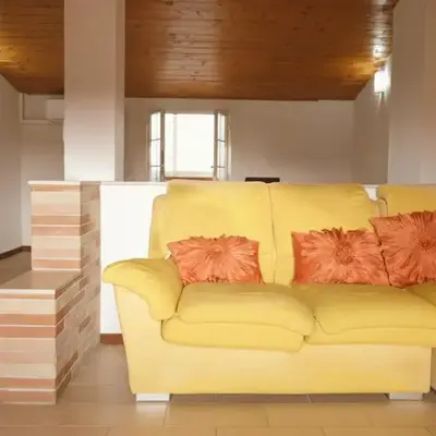 Elmas Family Apartment with Large Terrace Close to the Airport