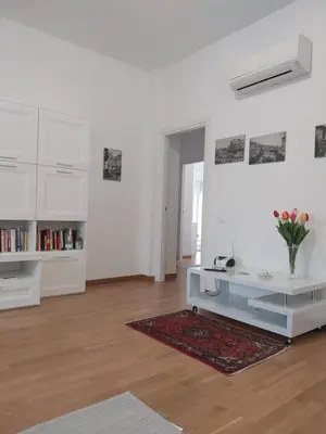 Biblioteca nell'appartamento