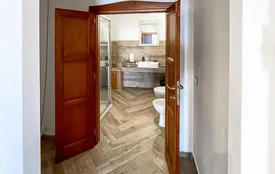 Cucina o angolo cottura di 1 Bedroom Beach Front Home In Pistis