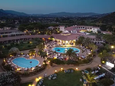 Piscina di Cormoran Resort Villasimius o nelle vicinanze