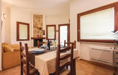 Cucina o angolo cottura di Gorgeous Home In Costa Rei Muravera-Ca-