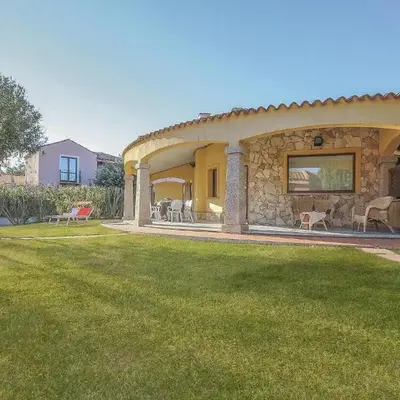2 Bedroom Beautiful Home In Ca-