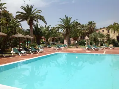 Piscina di Baia Delle Palme Beach o nelle vicinanze