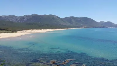 Paesaggio naturale nelle vicinanze della villa