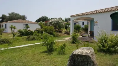 Giardino di Hotel Baia Cea