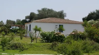 Giardino di Hotel Baia Cea