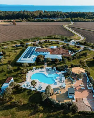 Piscina di Hotel Gran Torre PHG o nelle vicinanze