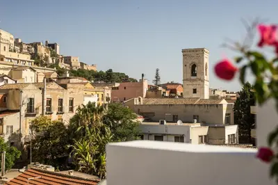 Vista generica su Cagliari o vista sulla città dall'interno dell'affittacamere