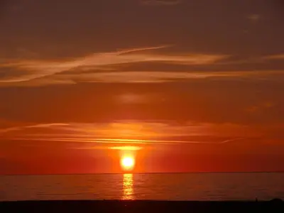 Alba o tramonto visti dall'interno dell'hotel o dai dintorni