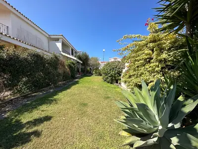 Giardino di Villetta Calasetta intera casa vacanze