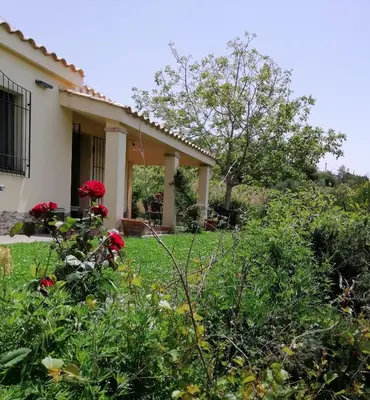 Giardino di S'orrosa casa vacanze bifamiliare in montagna panorama stupendo Sardegna