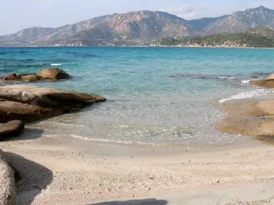 Paesaggio naturale nelle vicinanze della villa