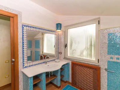 Bagno di Villa Surphinia by Interhome