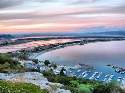 Paesaggio naturale nelle vicinanze della casa vacanze
