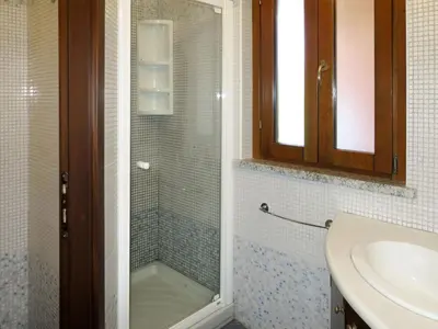 Bagno di Holiday Home Rei Sole - REI300 by Interhome