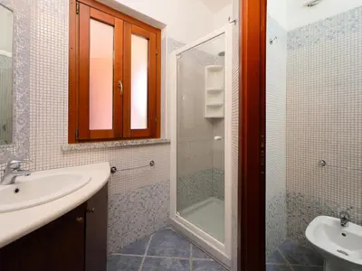 Bagno di Holiday Home Rei Sole - REI301 by Interhome