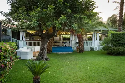 Giardino di Hotel Mediterraneo