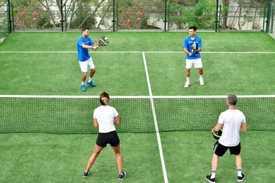 Attività di tennis o squash presso il resort o nelle vicinanze