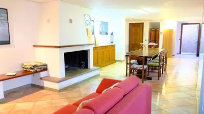 Cucina o angolo cottura di La Baia Casa vacanze-Seminterrato