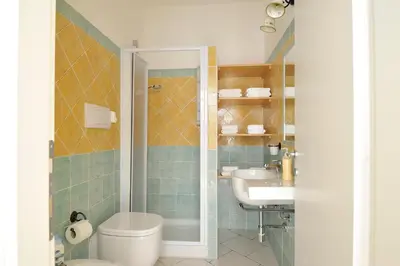 Bagno di La casa di Leo