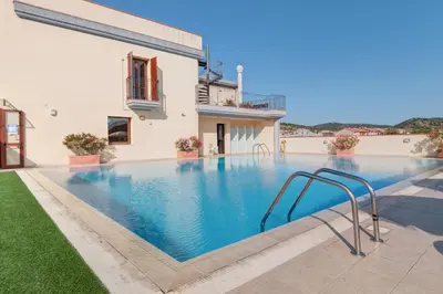 Piscina di Residence Le Fontane o nelle vicinanze