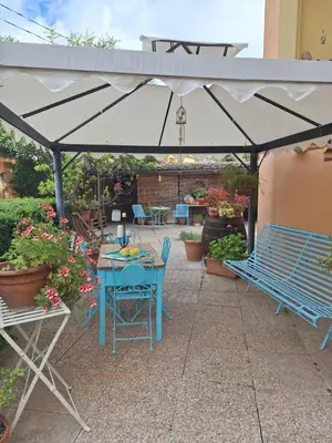 Patio o area all'aperto di B&B Casa Piras IUN3880
