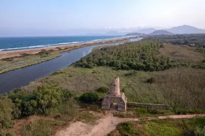 Paesaggio naturale nelle vicinanze del villaggio turistico