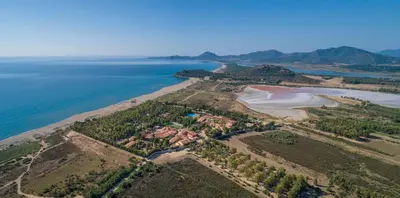 Paesaggio naturale nelle vicinanze del villaggio turistico