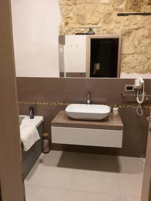 Bagno di Al Castello