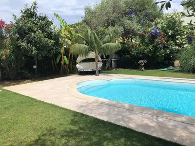 Piscina di Villa Ines con piscina sud Sardegna o nelle vicinanze