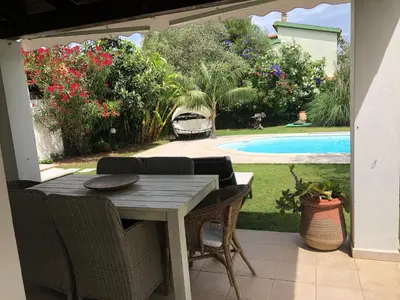 Piscina di Villa Ines con piscina sud Sardegna o nelle vicinanze