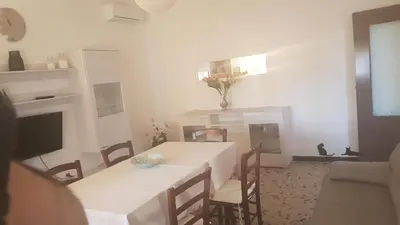 TV o dispositivi per l'intrattenimento presso villa sul mare a Chia