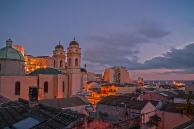 Vista generica su Cagliari o vista sulla città dall'interno dell'affittacamere