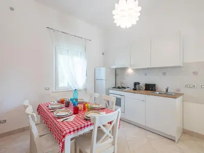 Cucina o angolo cottura di Casa Lupa Magnifica con Giardino