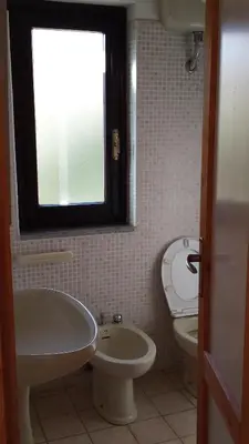 Bagno di Bilocale in centro