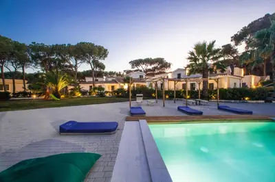 Piscina di Hotel New Barcavela o nelle vicinanze