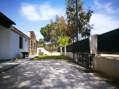Il quartiere o una zona nella vicinanze della villa