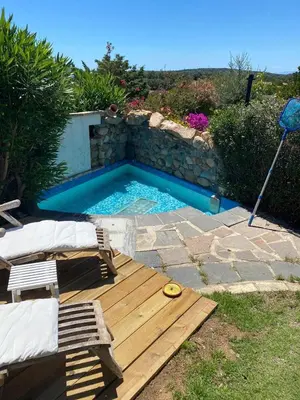 Piscina di Casa Vacanza Porto Luna 68 o nelle vicinanze
